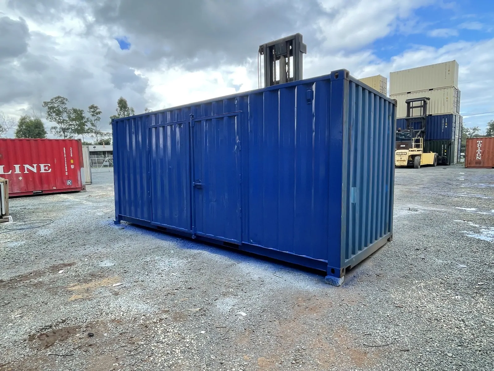 Side Opening container — exterior