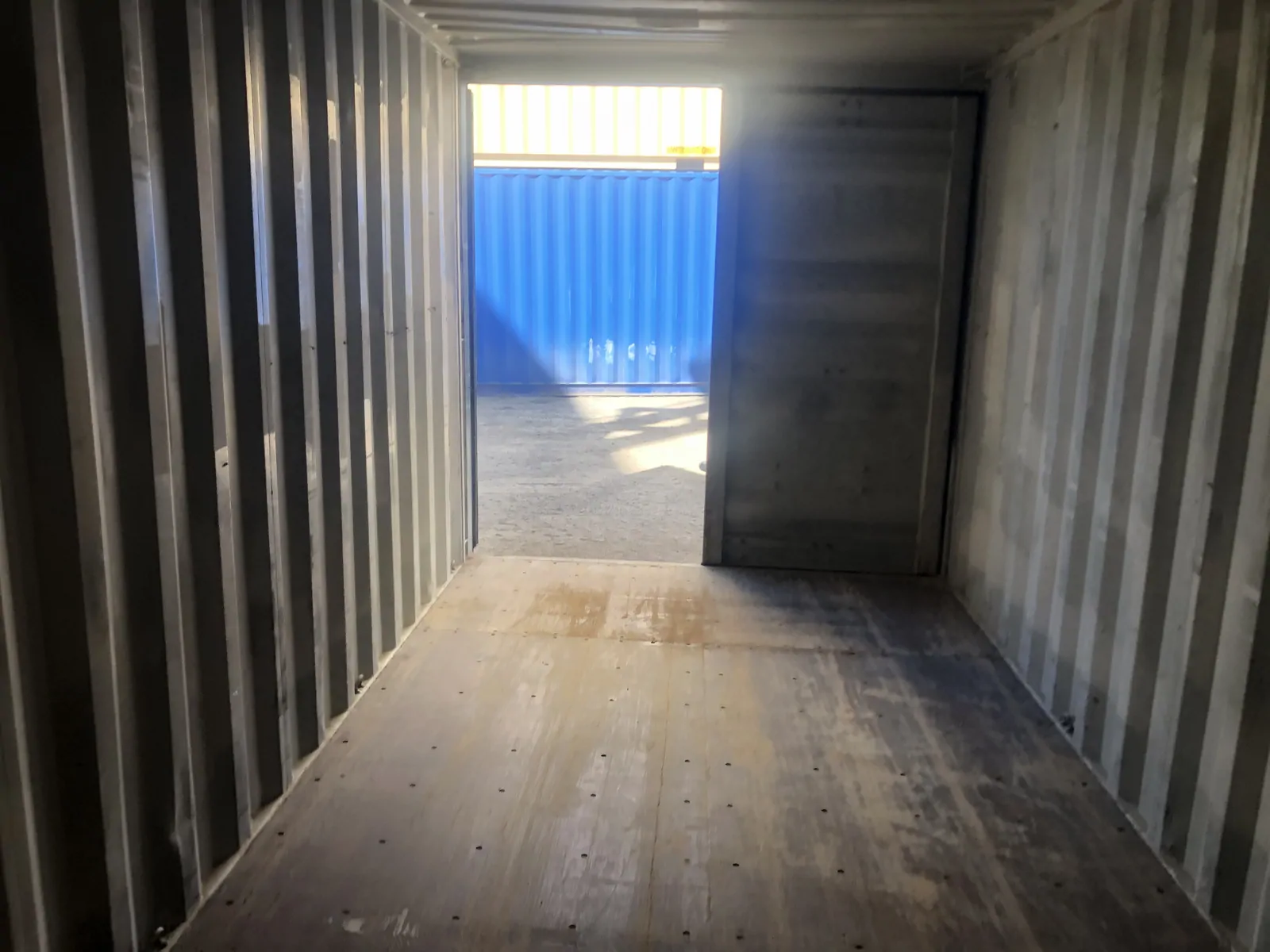 Side Opening container — interior
